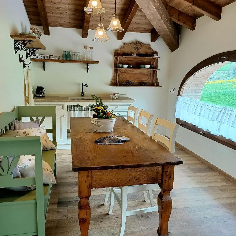 Agriturismo La Casetta - Ospitalita Rurale Familiare Montese Eksteriør billede